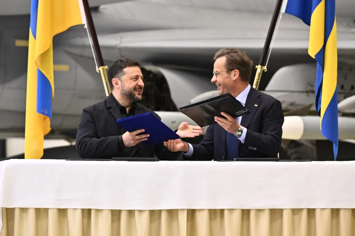 Sweden to Gift 16 Gripen Jets to Ukraine, Plans 22 More in New Defense Pact