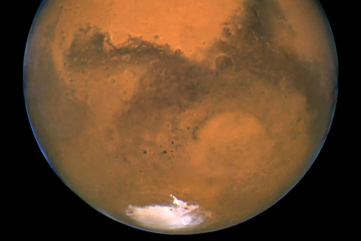 Asteroid-guided shortcut could slash Mars missions to 153 days