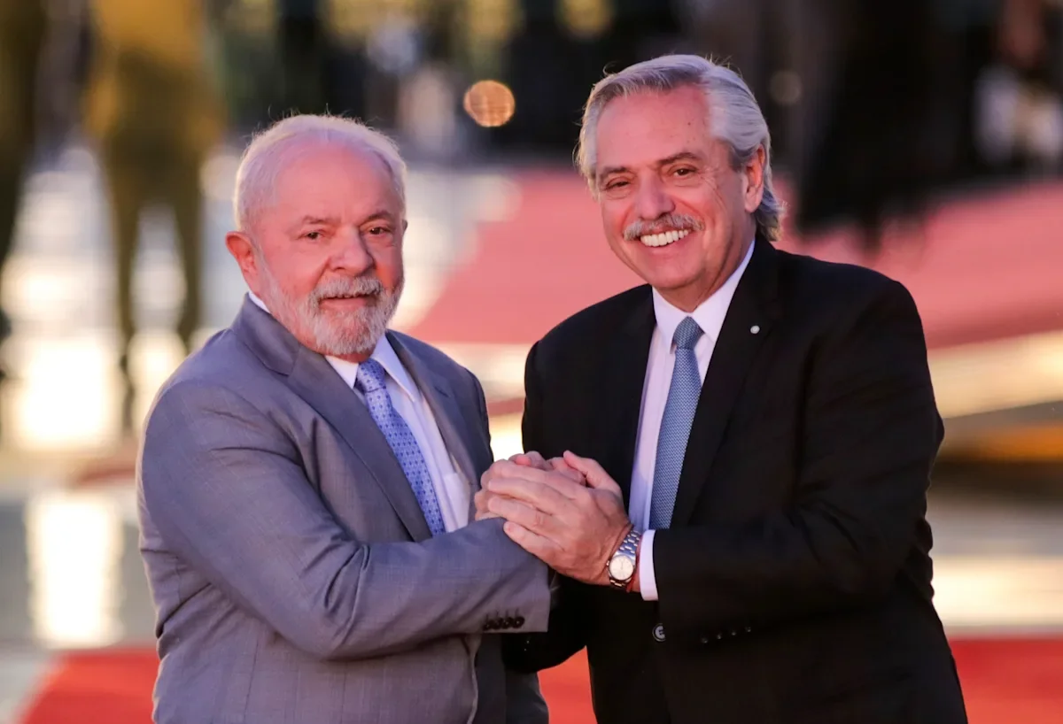 Argentina's Fernandez turns to Brazil's Lula for dollar support.