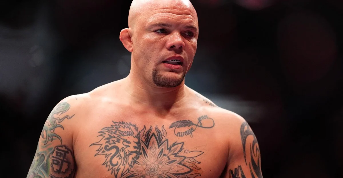 Smith signs Gamebred Bareknuckle bout amid felony case