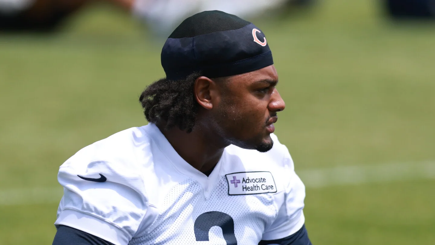 Bears' new safety Coby Bryant exits practice with left knee injury