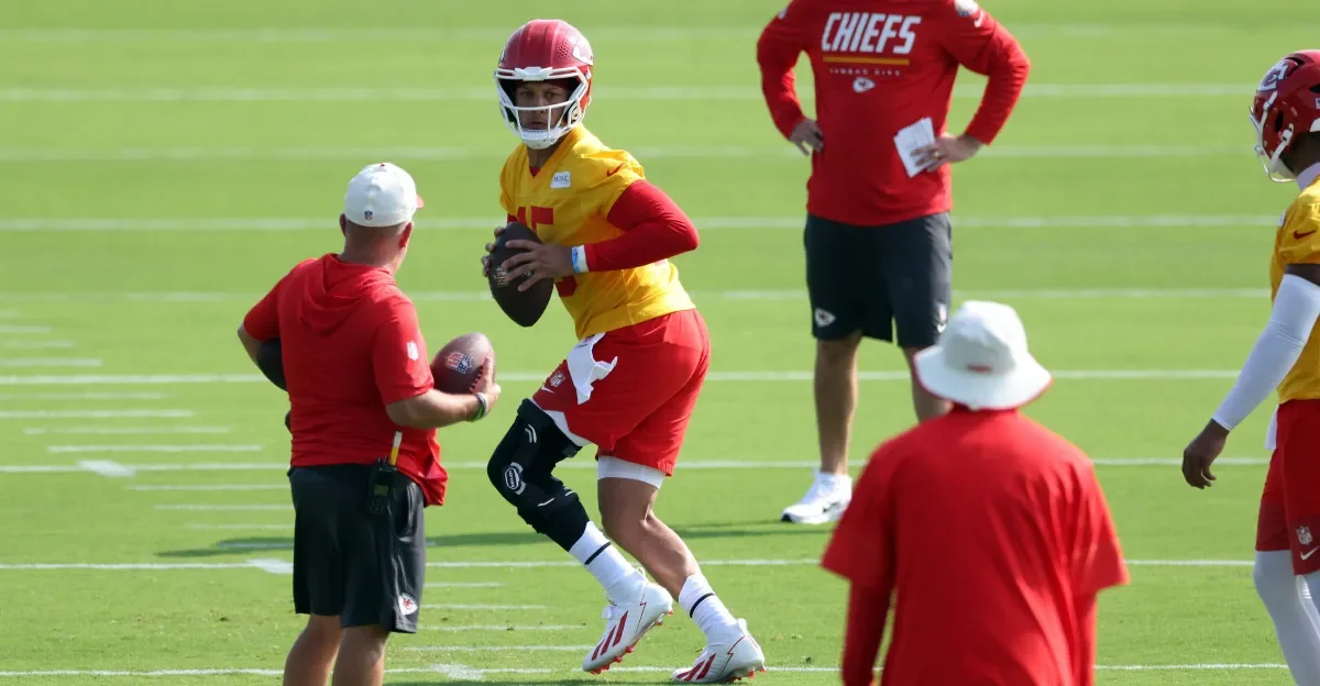 Mahomes Looks Ready as Chiefs Camp Returns; Delane Starts Slow, Bieniemy Loud, Allen Emerges