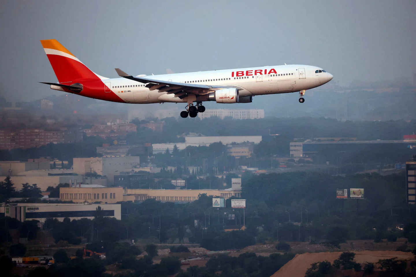 Jet-fuel squeeze threatens European getaways this summer