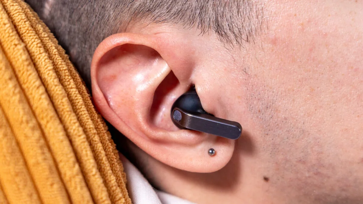 Samsung Signals Return to Wireless Headphones With Galaxy H1