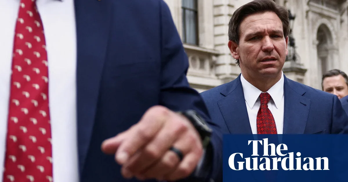 DeSantis Allegedly Prioritizes Insurance Industry Donors Over Residents.