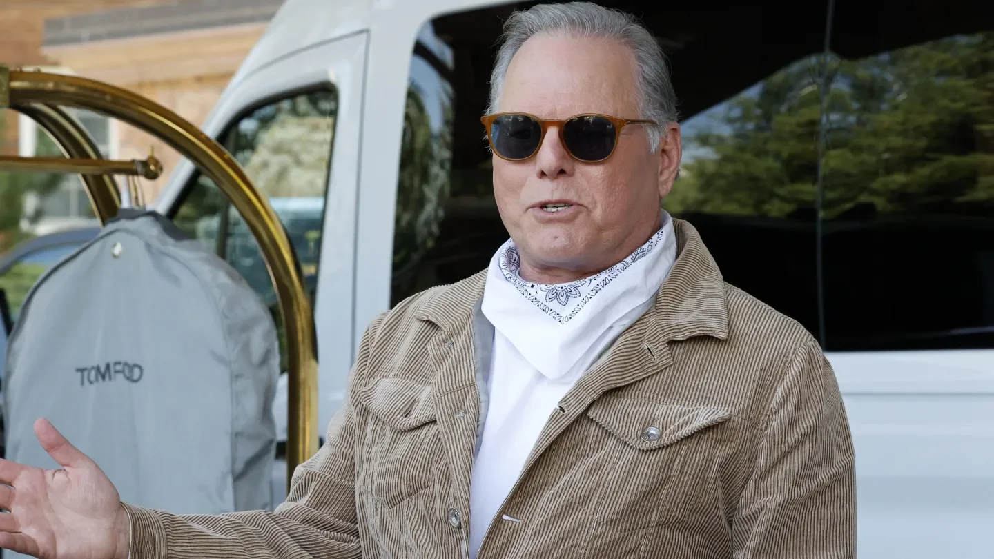 Proxy Firm Urges Warner Investors to Reject Zaslav’s $886 Million Golden Parachute