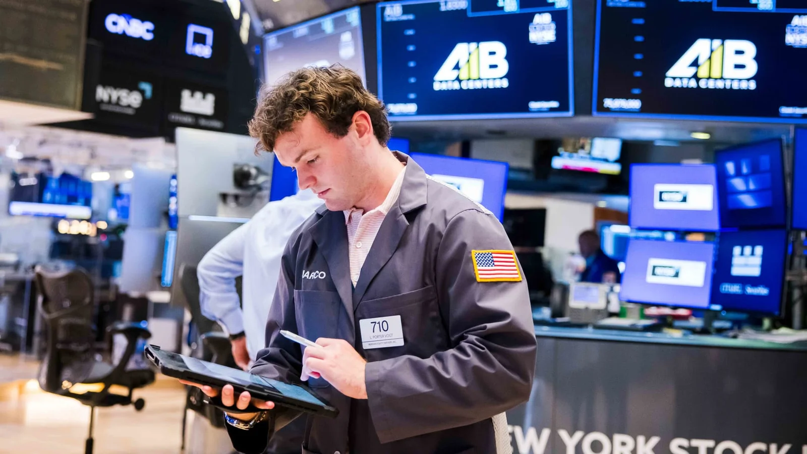 Inflation cools; markets edge higher on earnings season in focus