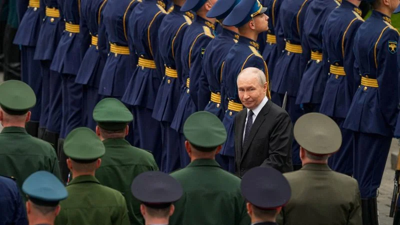 Zelensky warns Russia could mobilize 300,000 more troops this year