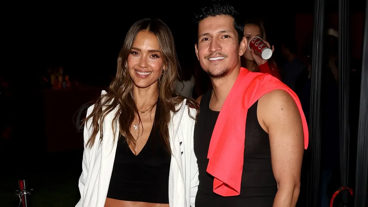 Jessica Alba Flaunts Tuscany Getaway With Danny Ramirez
