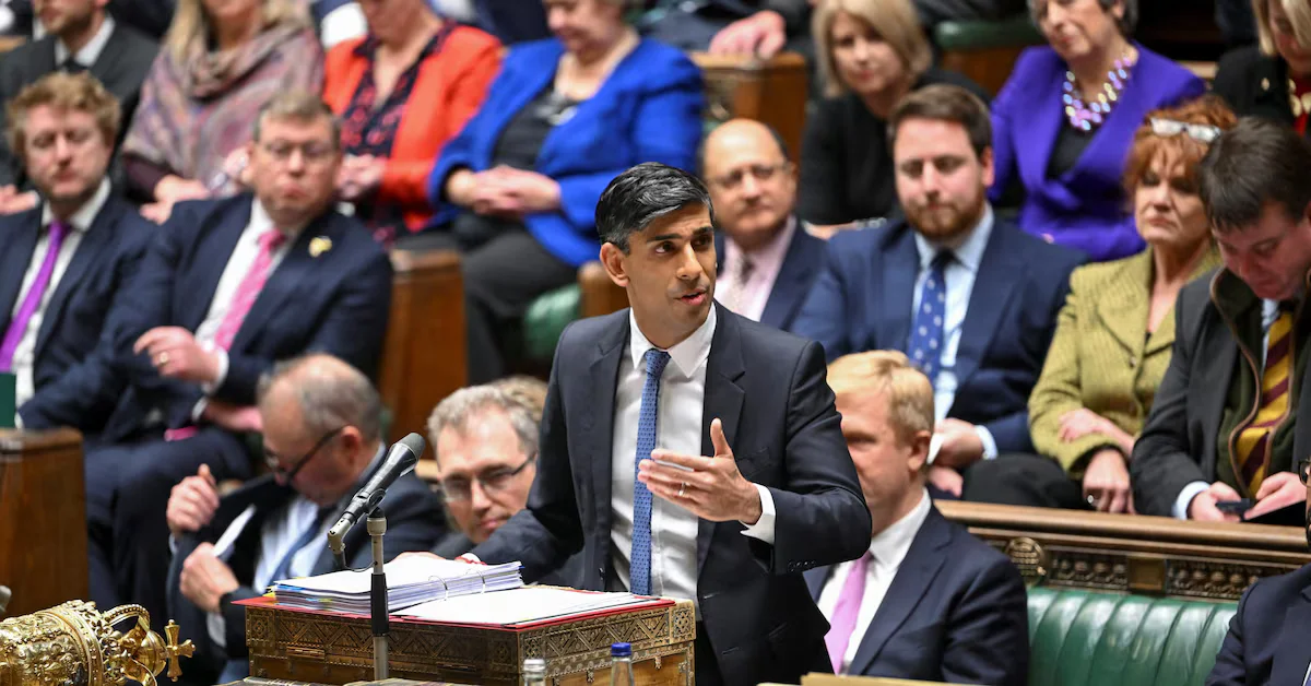 "Immigration Minister's Resignation Deals Blow to UK PM's Rwanda Plan"