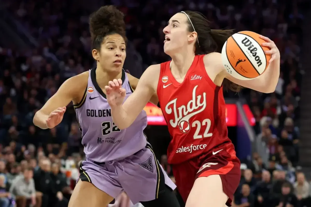 Clark Becomes Fastest WNBA Player to 500 Assists in Fever's Close Loss