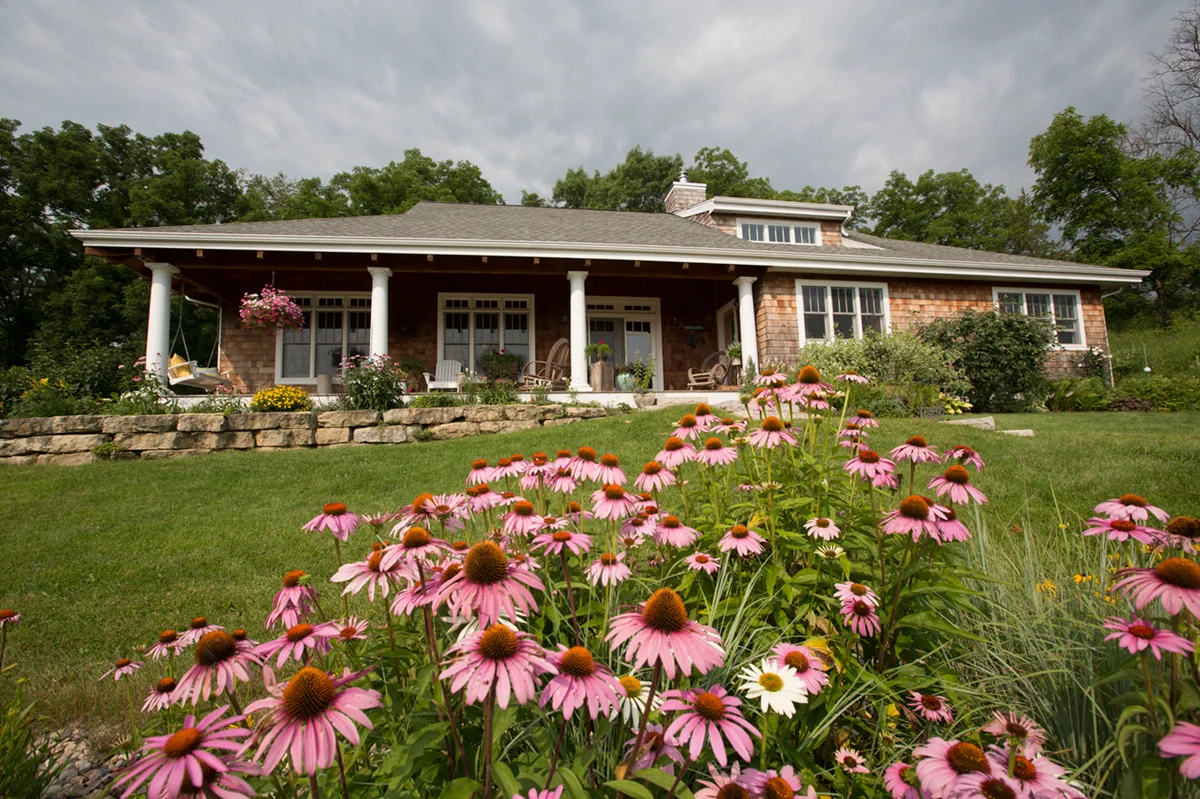 May Existing-Home Sales Rise 3.2%, Inventory Edges Up and Prices Climb