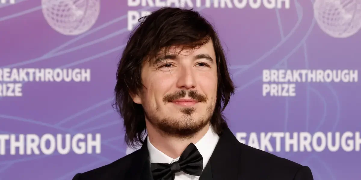 Robinhood Prunes 10% of Workforce to Flatten Its Organization