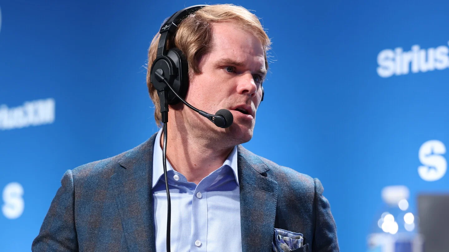 Olsen Emerges as a Prime CBS Romo Replacement Target