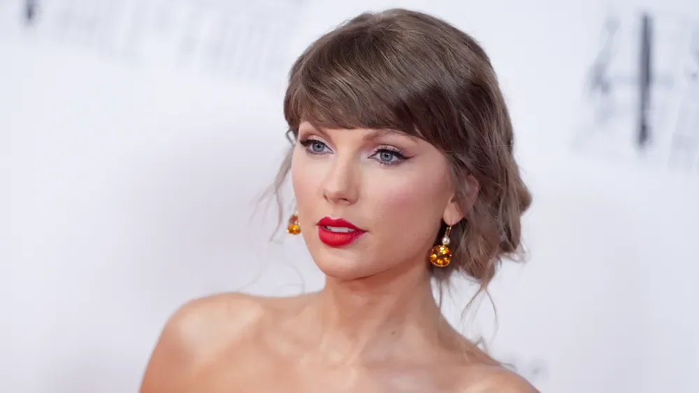 Swift’s NYC Wedding Weekend Triggers $160K Police Overtime Bill