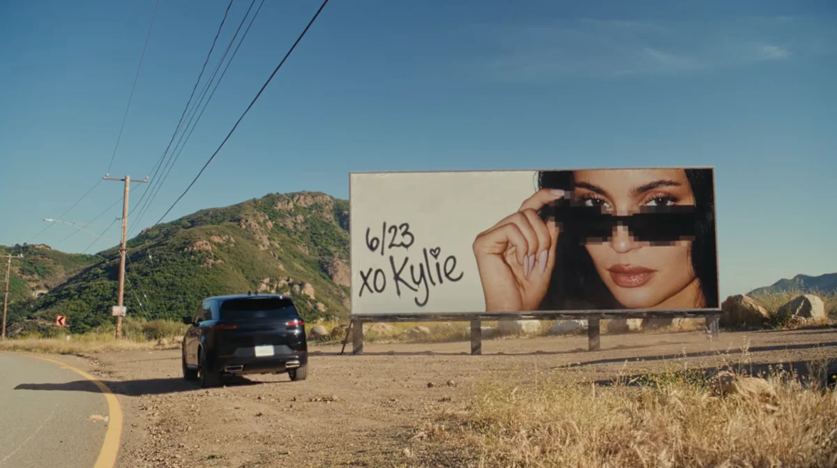 Kylie Jenner Stars in Meta’s Starfire Glasses, Spotlighting a Creepy Surveillance Future