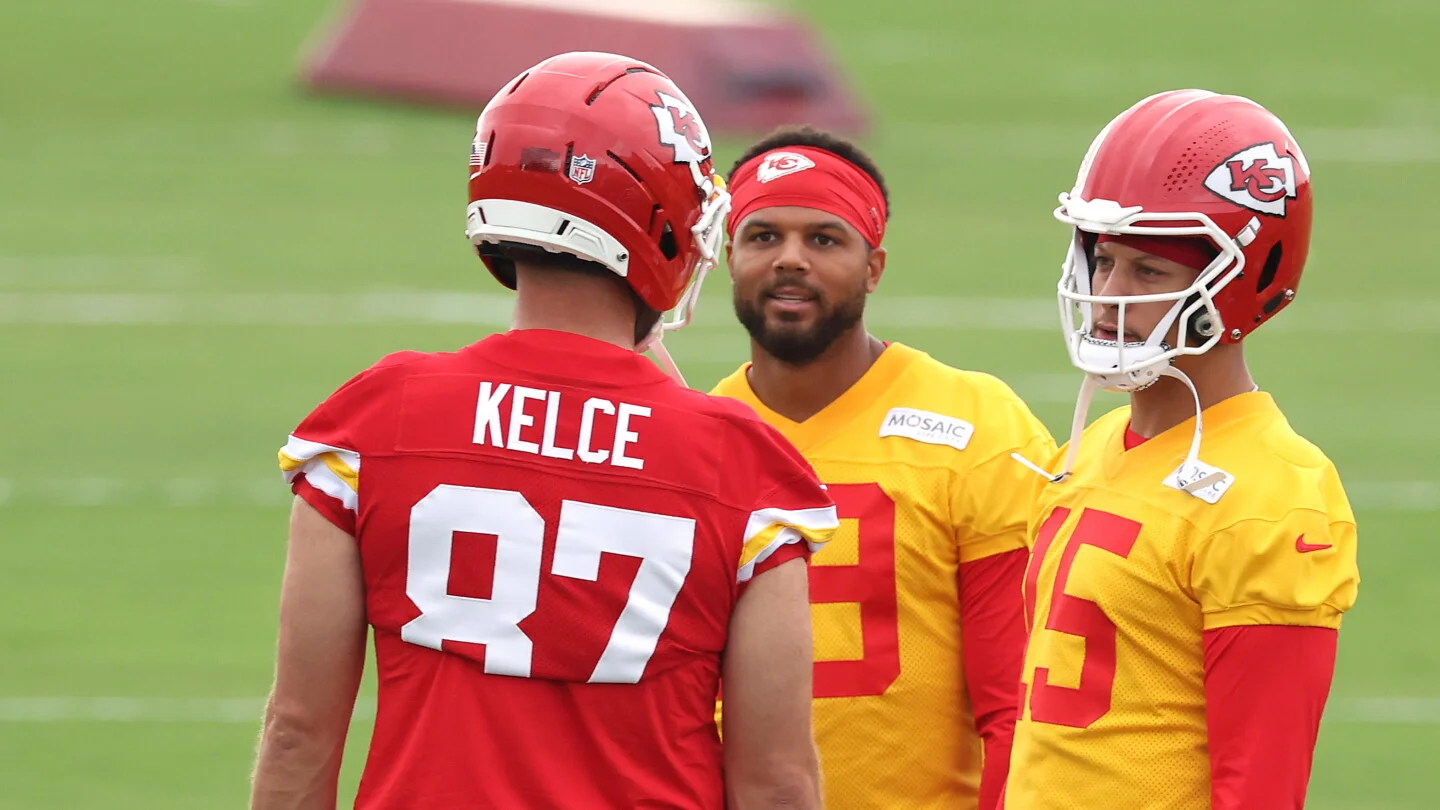 Kelce vows to elevate leadership for Chiefs in 2026
