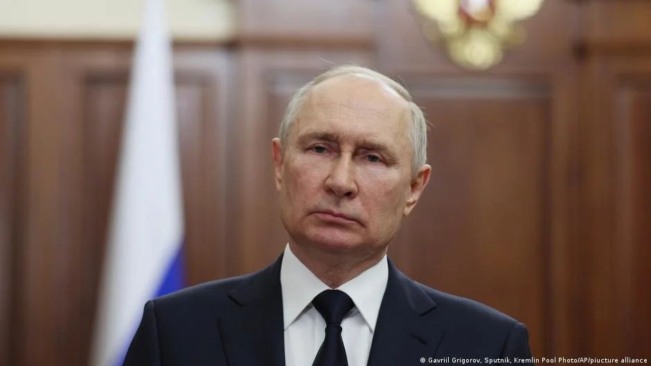 Russia's Economy in Turmoil: Political Chaos, Currency Crisis, and Mercenary Mutiny