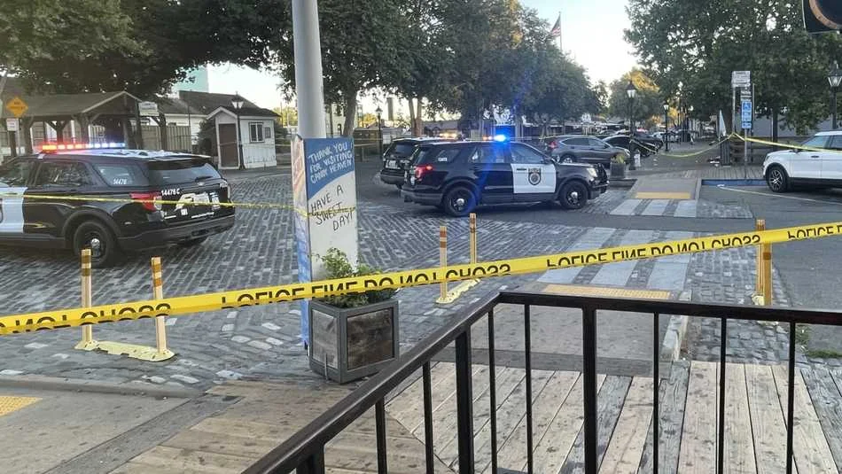Old Sacramento stabbing leaves five victims; 18-year-old in custody