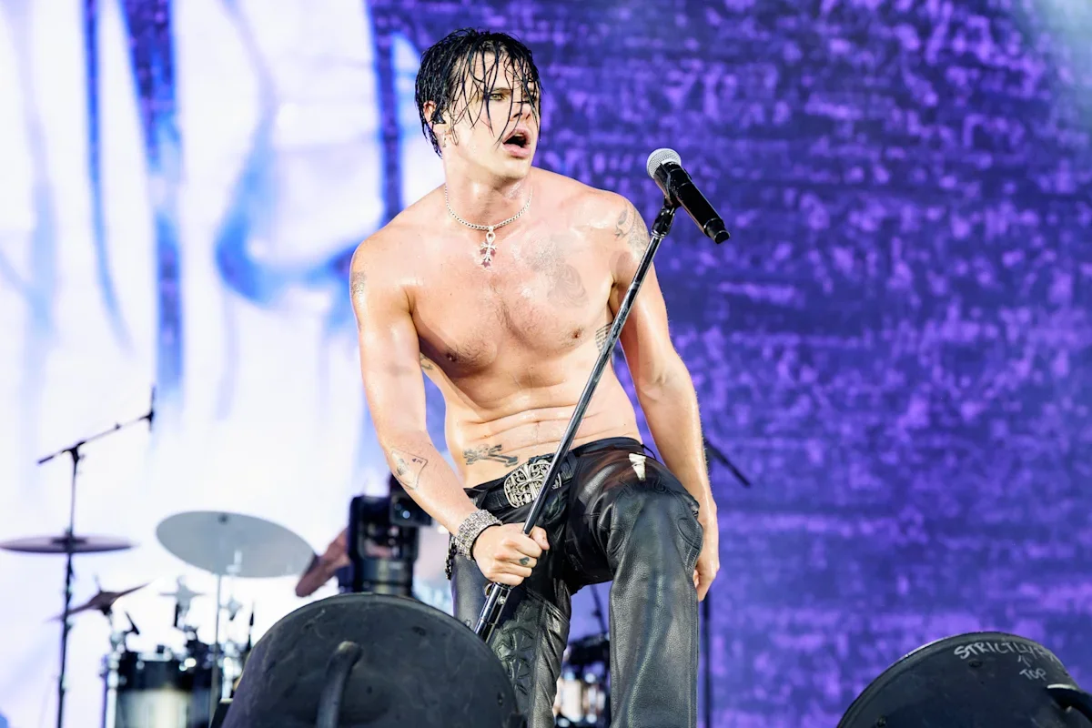 Yungblud’s Honest Moment Draws Backing From SZA, Milano Amid Industry-Plant Debate