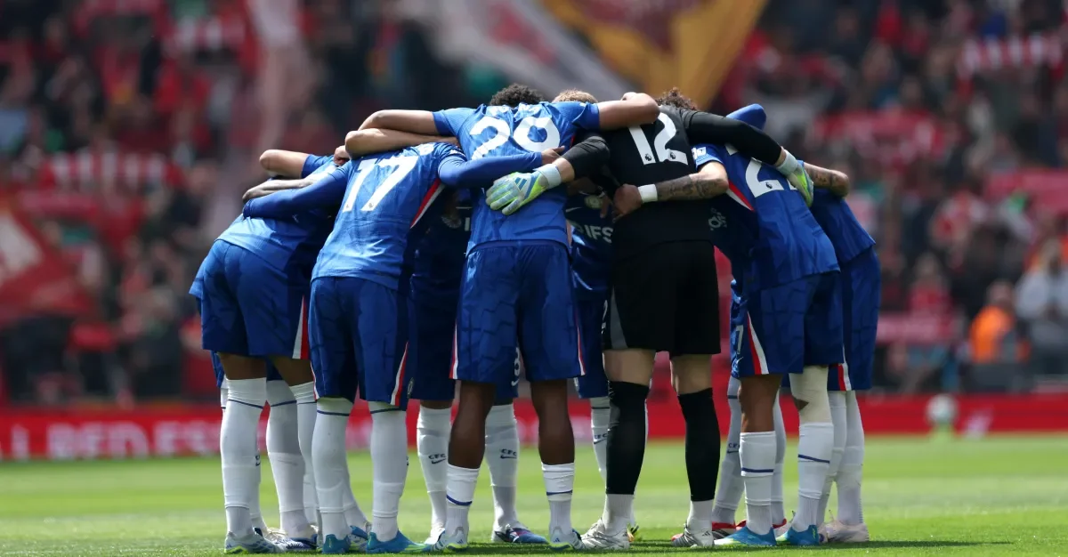 Gravenberch's early strike sparks Chelsea lead as Liverpool fight back to draw 1-1