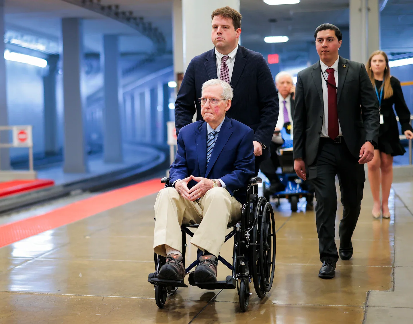 Beshear seeks transparent update on McConnell’s health amid speculation