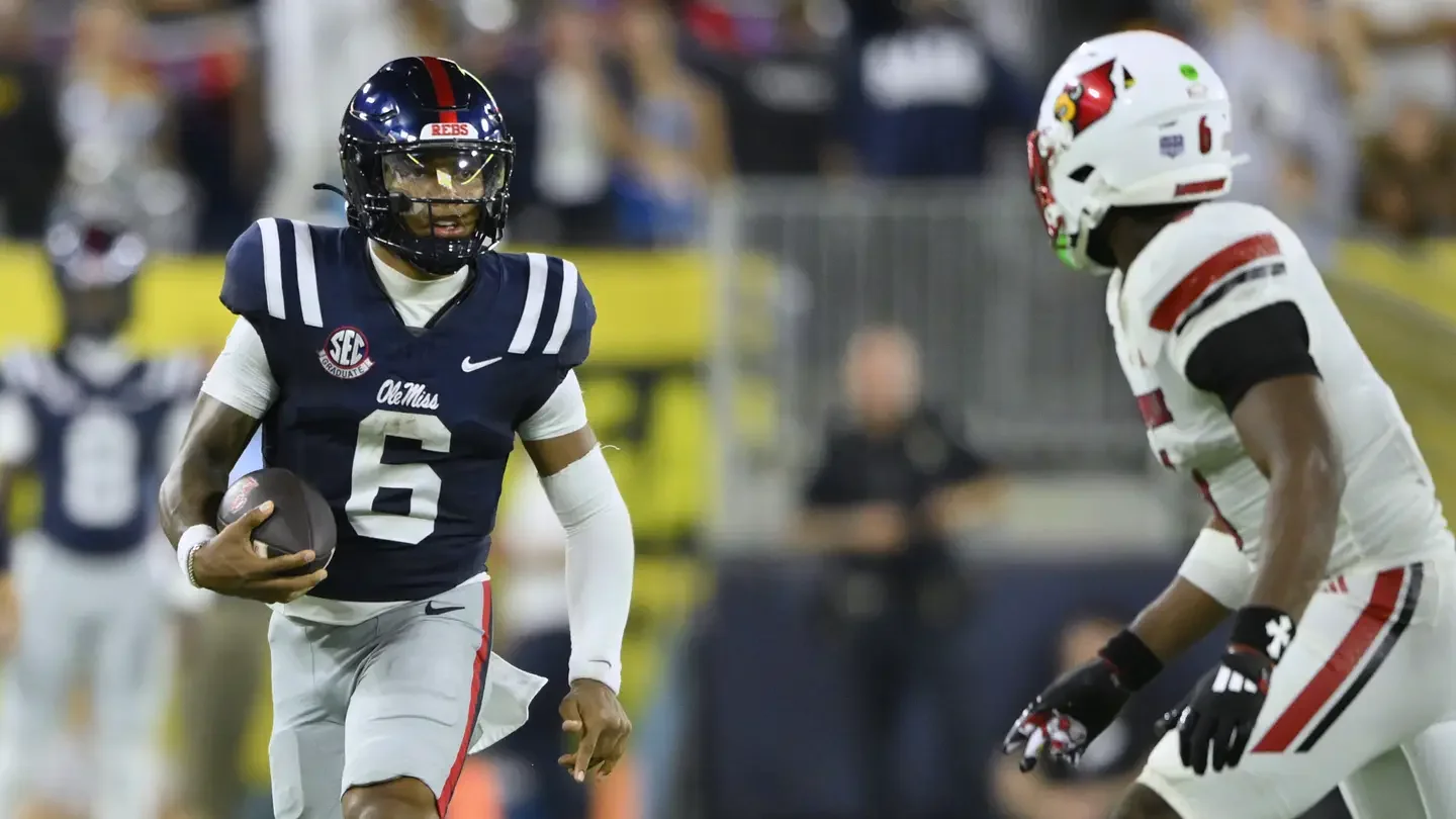 Chambliss Shines, Ole Miss Edges Louisville to Stay SEC’s Top QB