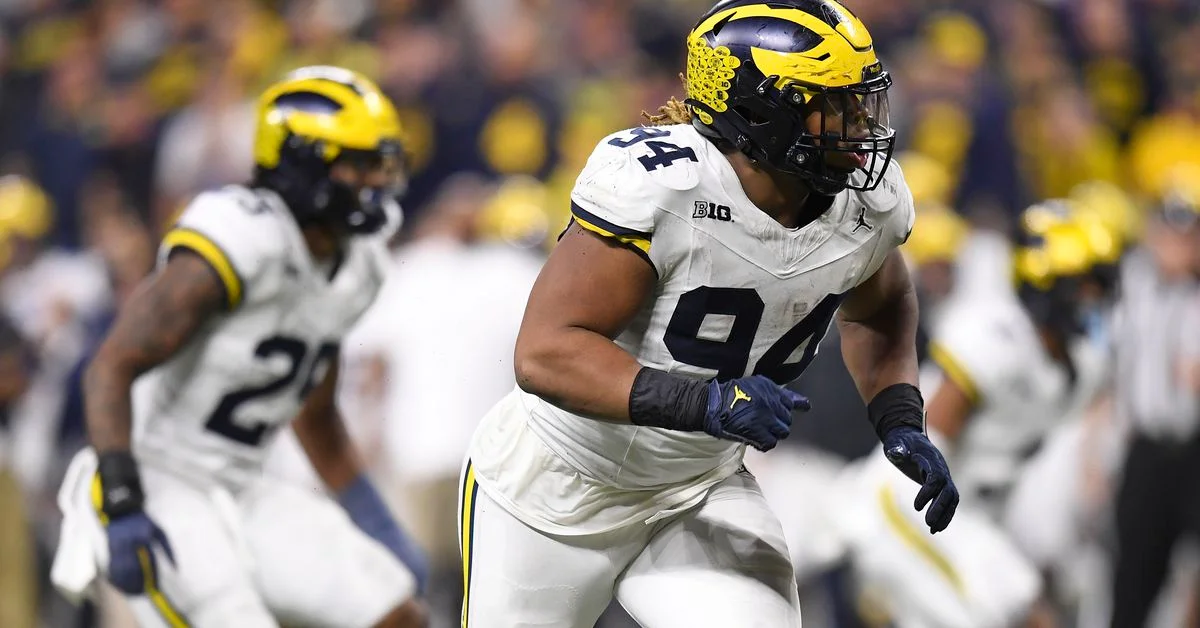 Michigan Wolverines Face Uphill Battle Against Alabama in CFP Rose Bowl