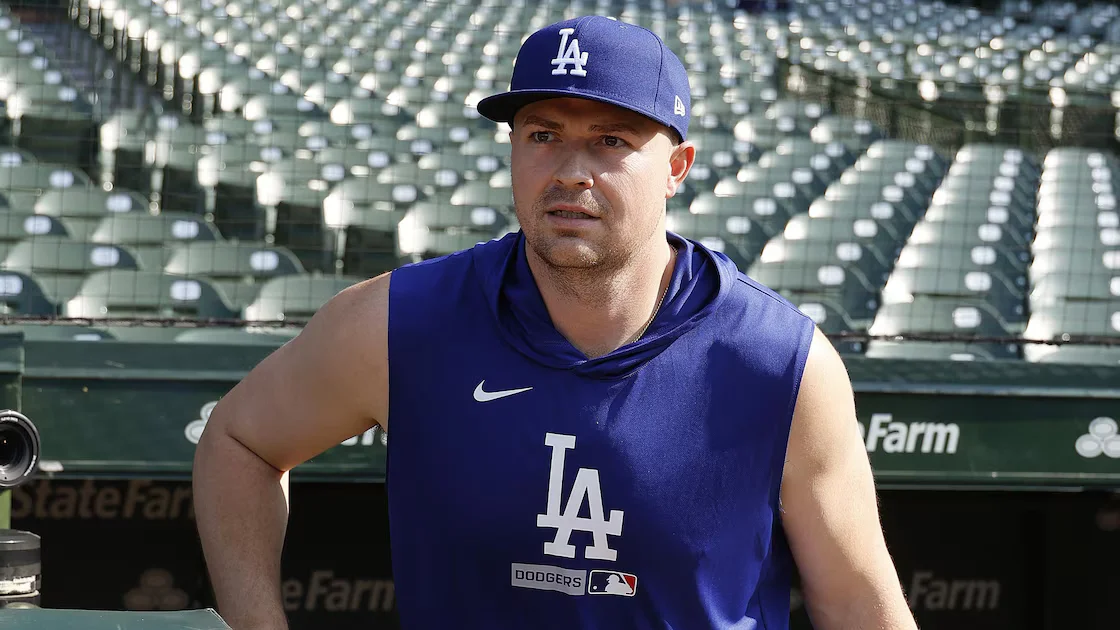 Banner Over Wrigley Roasts Dodgers Ahead of Skubal Debut