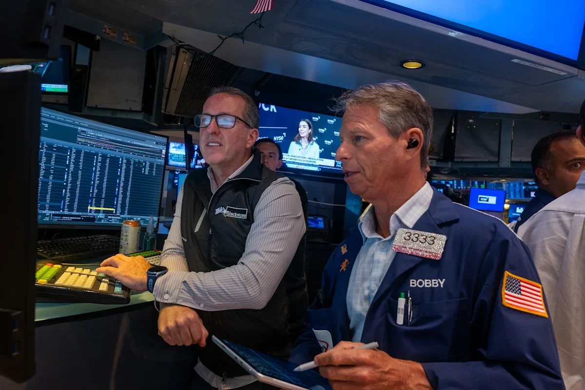 Analysts anticipate upbeat earnings season as estimates climb