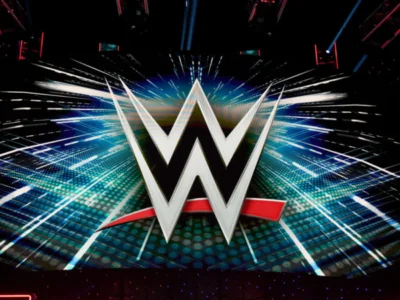 Insight into WWE's decision to include SmackDown in World Heavyweight Championship tournament.