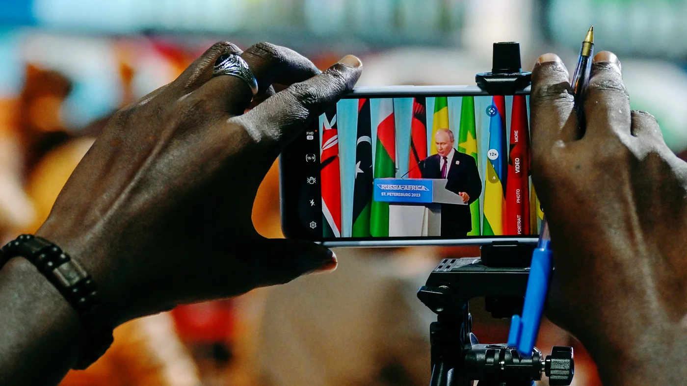 "Leaders at Russia-Africa Summit Fail to Secure Grain Deal or Peace Path for Ukraine"