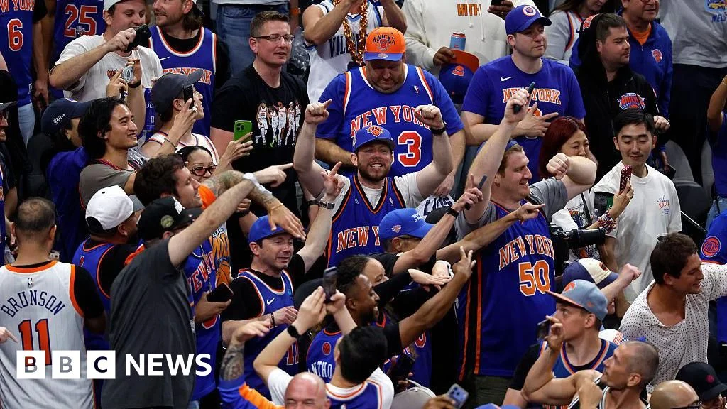Knicks Fans Get Green Light as San Antonio Ticket Policy Is Reassessed