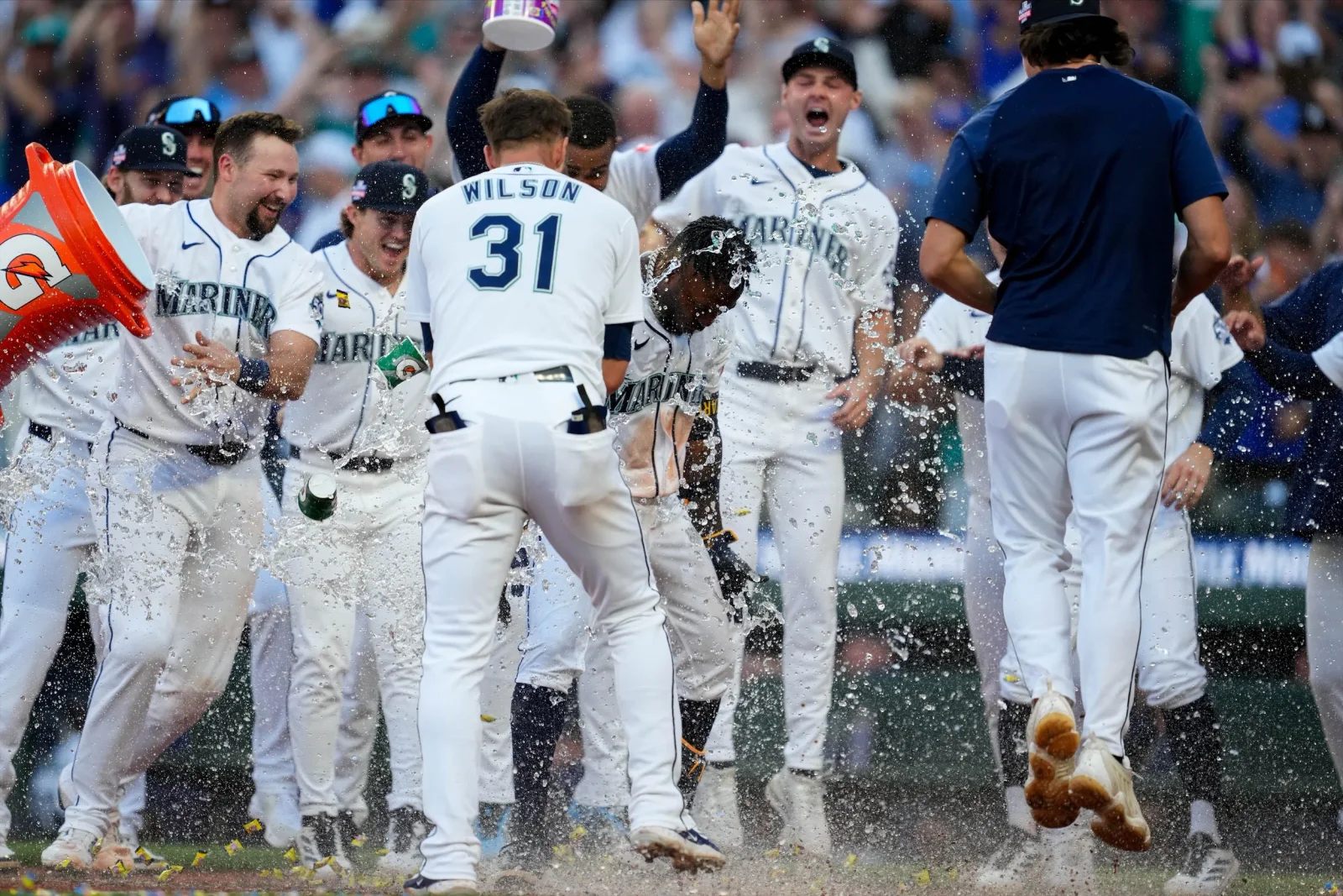 Arozarena’s Robbery and Ninth-Inning HR Spark Mariners Rally