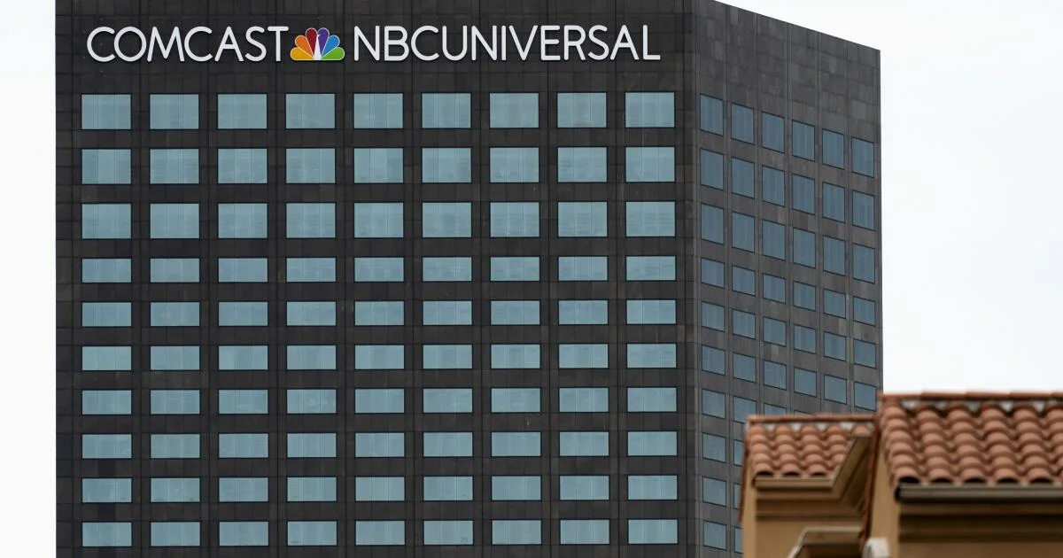 Comcast to Split NBCUniversal Into Standalone Public Media Company