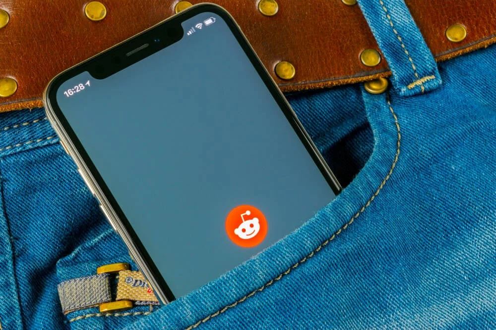Reddit Communities Plan Blackout to Protest API Fees Threatening Third-Party Apps.