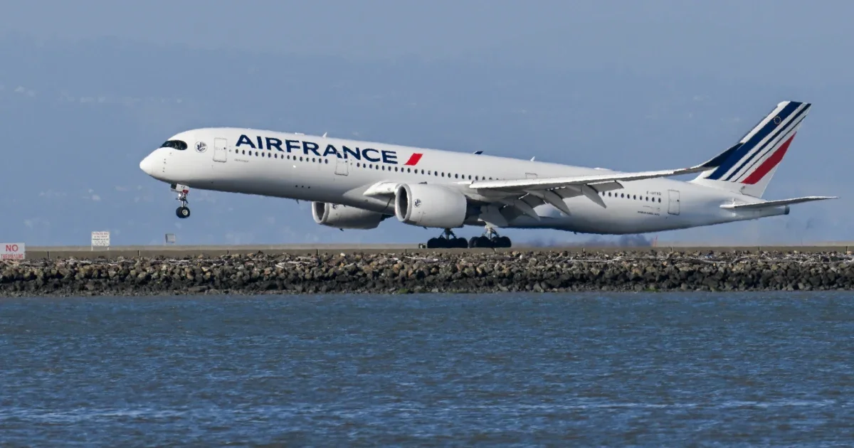 Detroit-bound Flight Diverted to Montreal Amid Ebola-Restriction Crisis