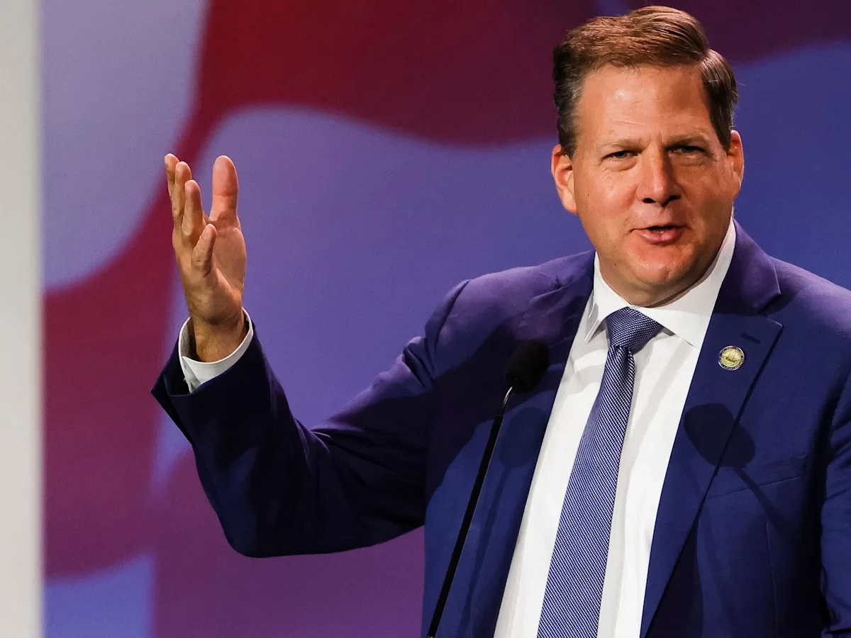 Sununu Urges Republicans to Take a Strong Stance Against Trump in 2024 Race