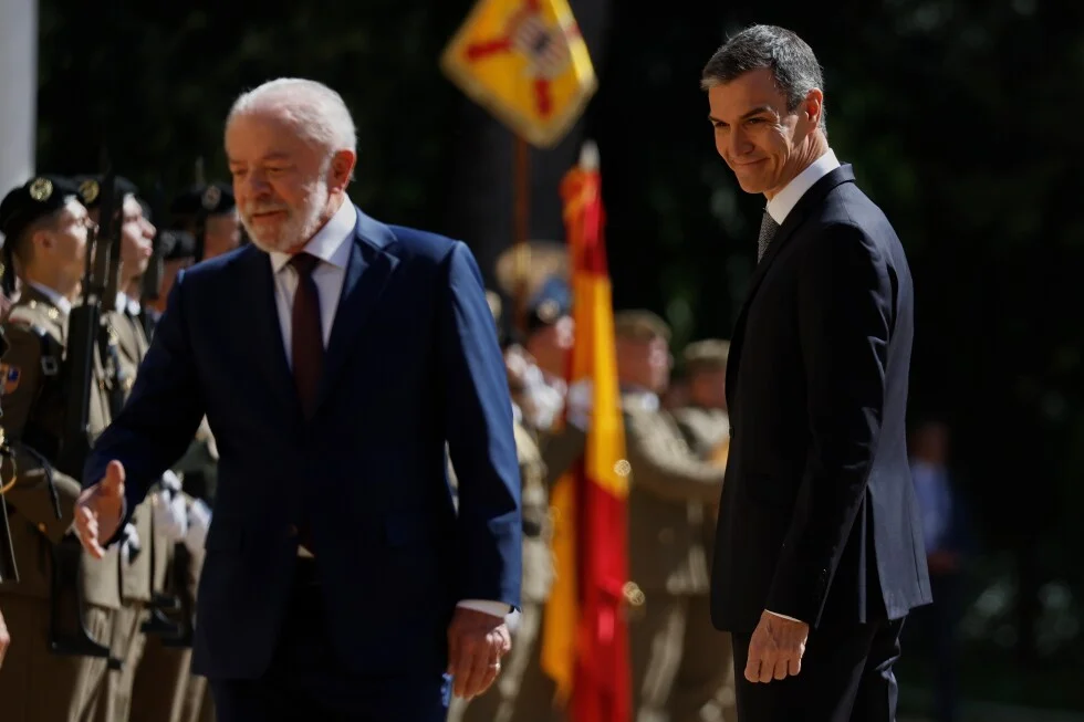 Lula and Sánchez unite progressives in Barcelona for a peace-focused summit push