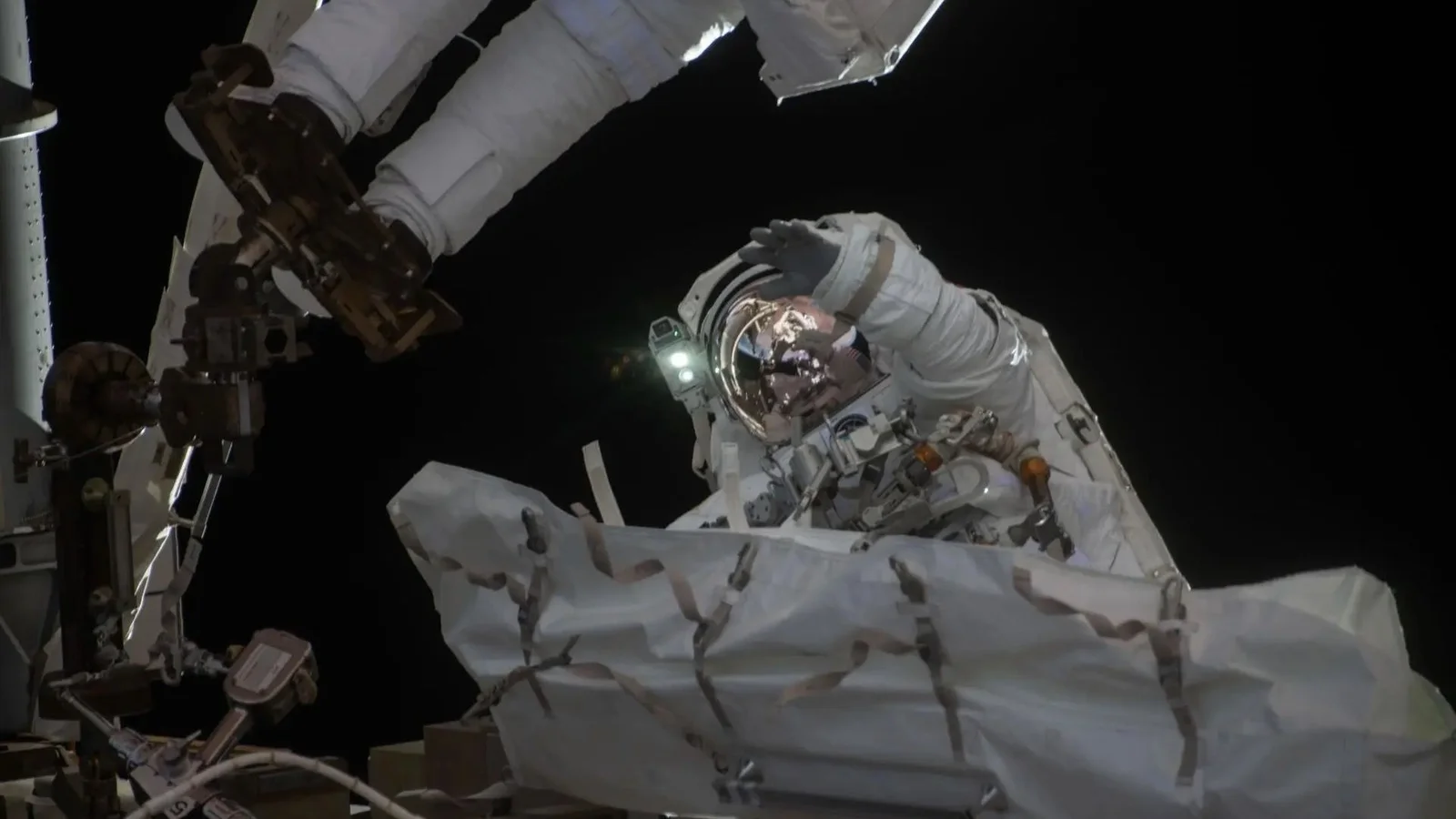 Two NASA Astronauts Set to Repair ISS Robotic Arm in Live Spacewalk