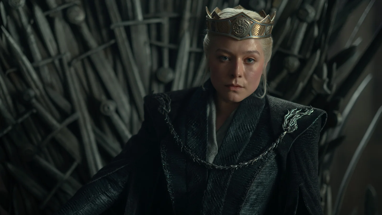 Rule by Rat and Robes: Rhaenyra’s Turbulent First Day as Queen
