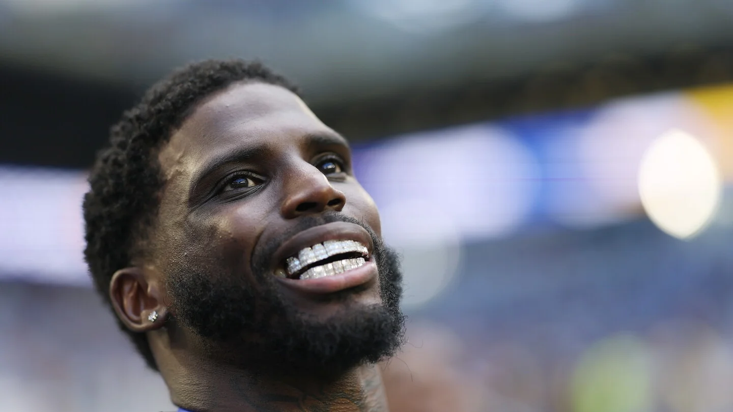 Hill’s Rehab Journey: Free-Agent WR Working to Regain Left-Leg Power
