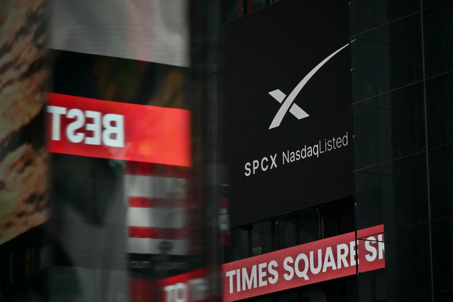 SpaceX's post-IPO slide drags Tesla lower