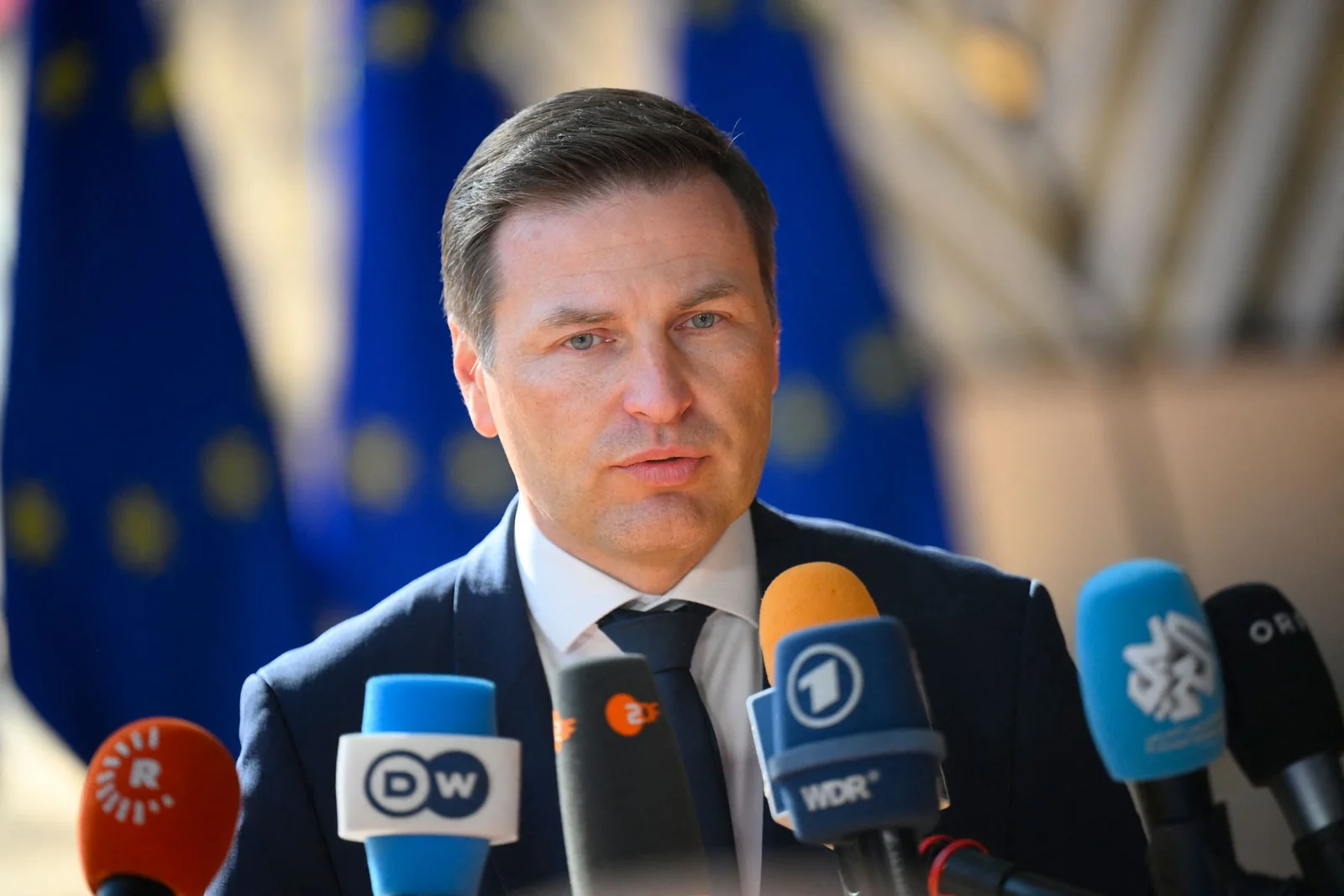 Estonia pushes Kyiv on drone controls as Ukraine offers Baltic air-security help