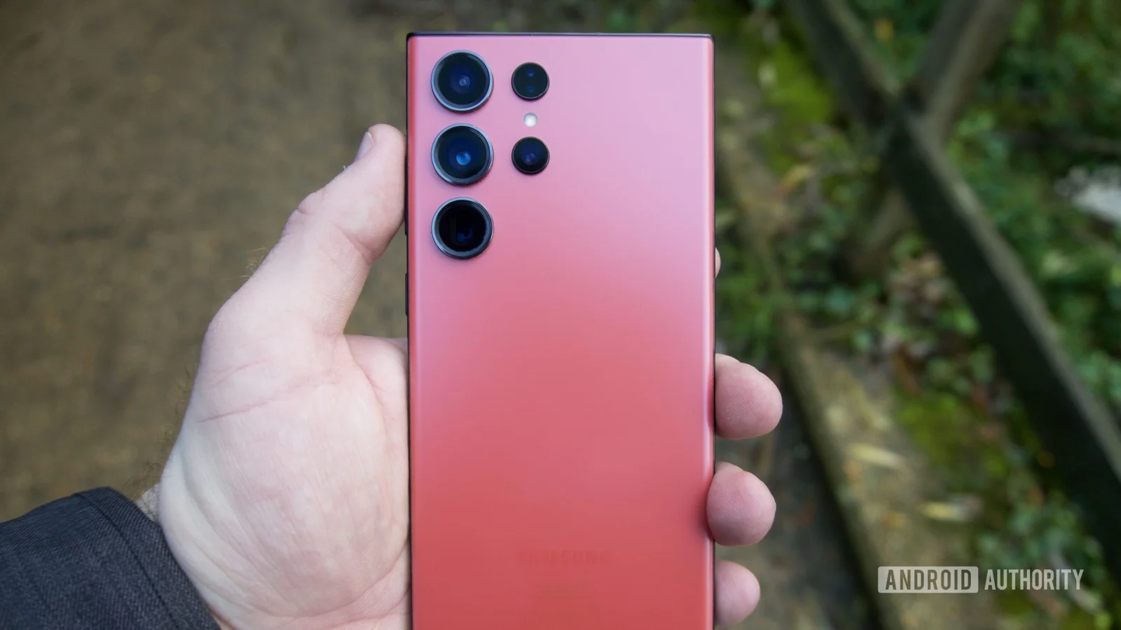 Galaxy S23 owners cry foul over missing AirDrop-style sharing in One UI 8.5