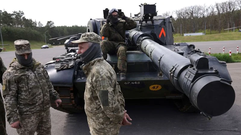 Germany pledges $3 billion military aid package to Ukraine.
