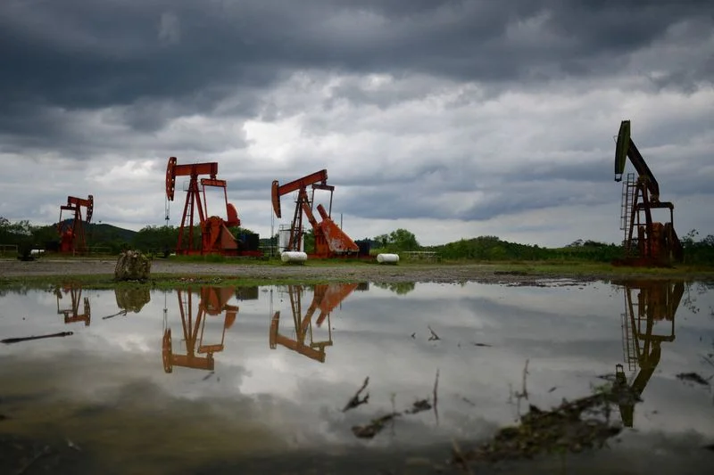 Oil edges up as Iran-Israel pause keeps markets cautious