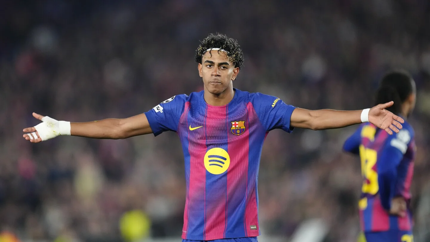 Atletico take 2-0 lead at Barca after early red, in Champions League quarterfinal first leg