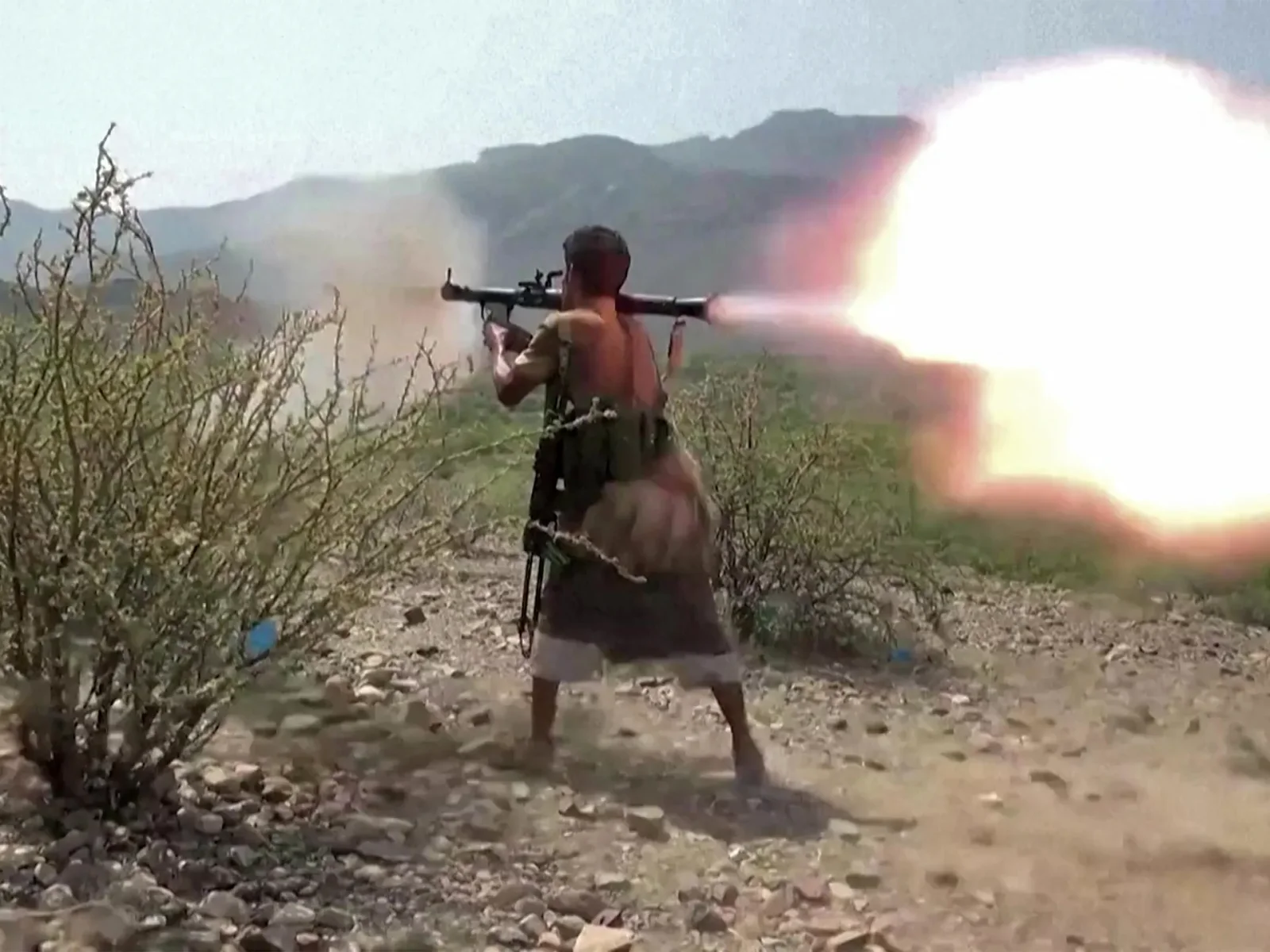 Yemen’s renewed warfronts threaten Sanaa and the Red Sea shipping lifeline