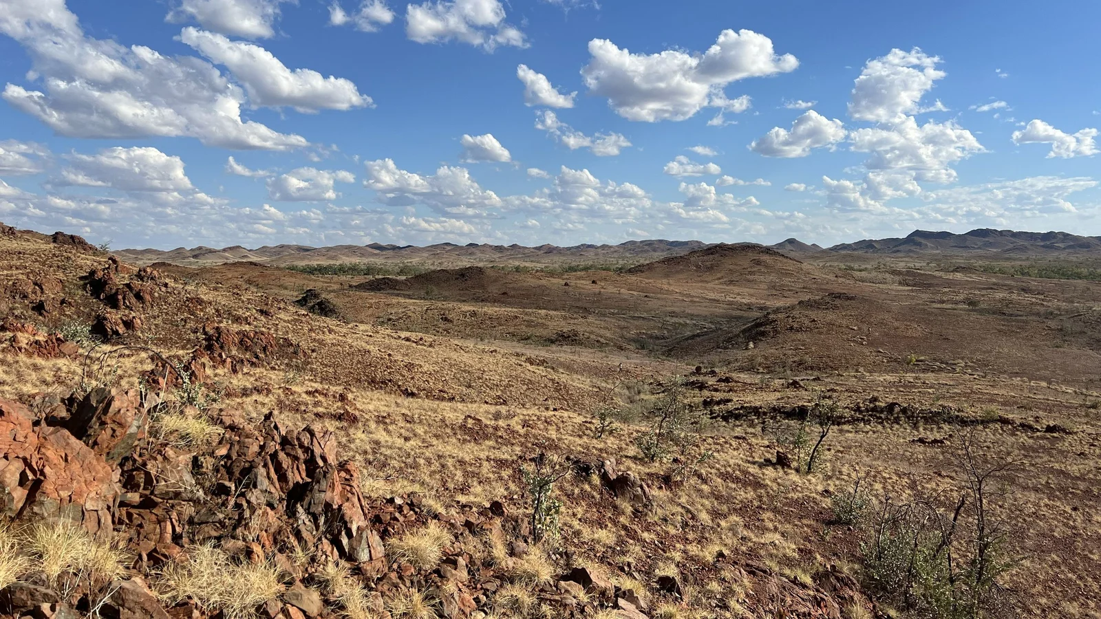 Earth’s oldest crater re-dated to ~3.0 billion years ago